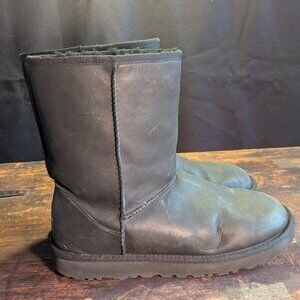 UGG Women's Classic Short Leather Boots, black, sz Women's 10
